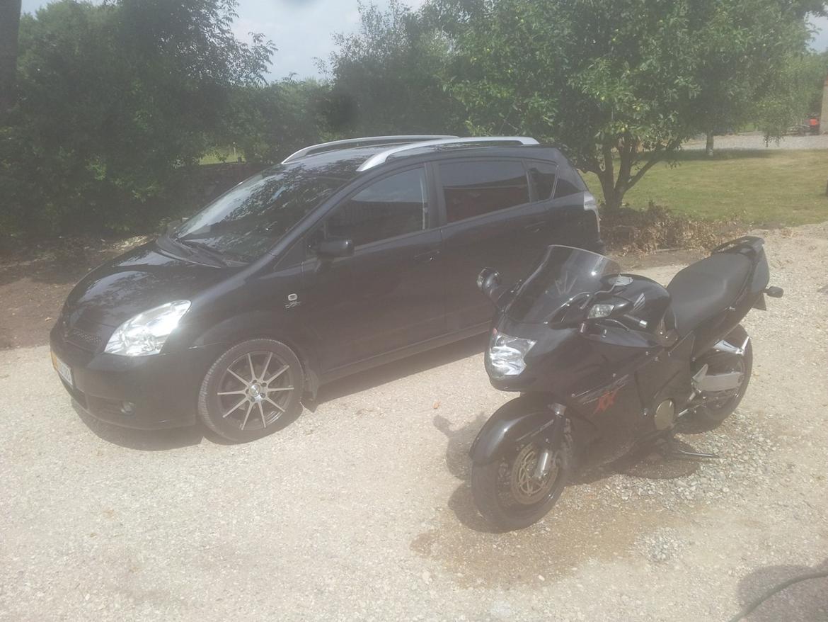 Toyota Sportsvan 2,2 sport sol billede 1