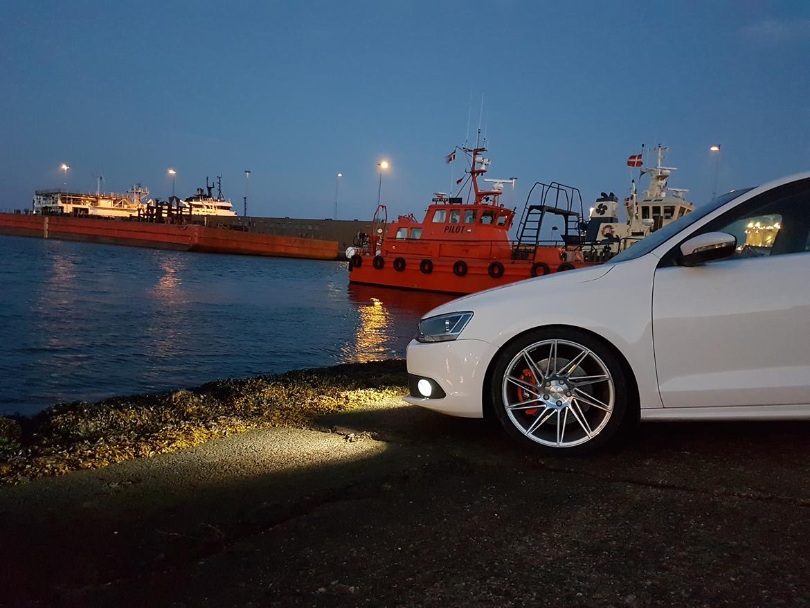 VW Jetta 2.0 TDI DSG Highline  billede 3