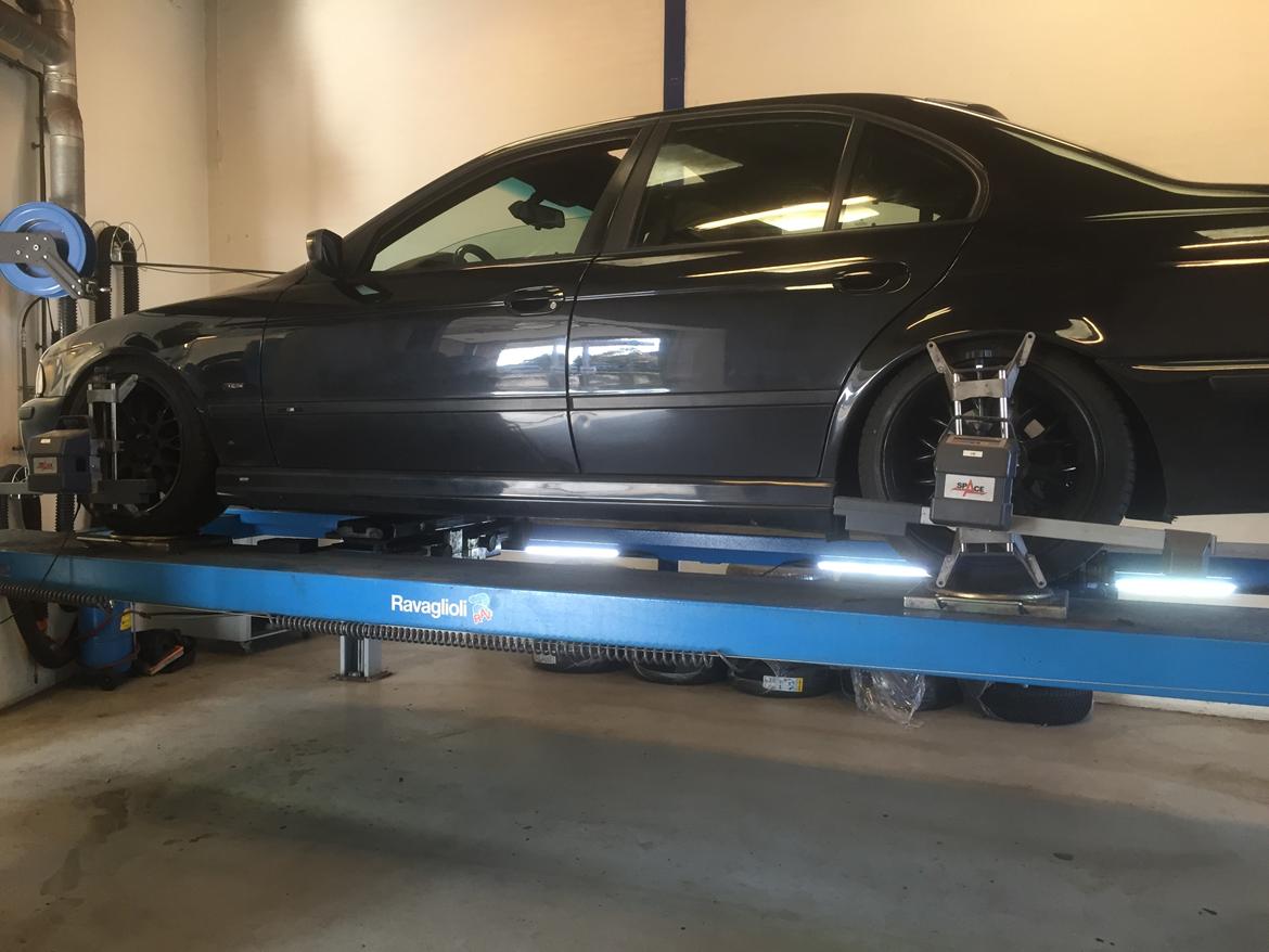 BMW E39 540i 6 gear manuel  billede 4