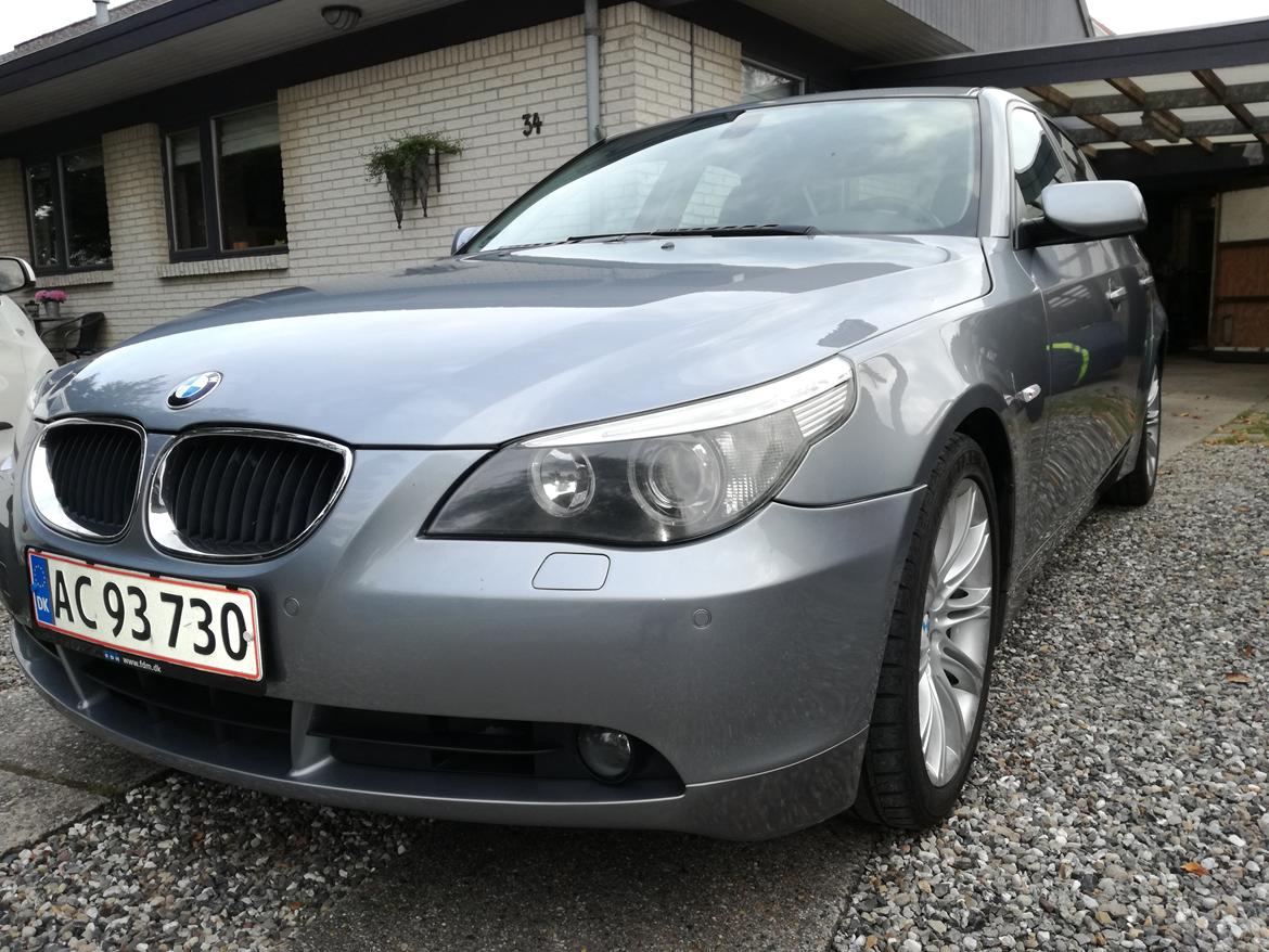 BMW 525i / SOLGT billede 1