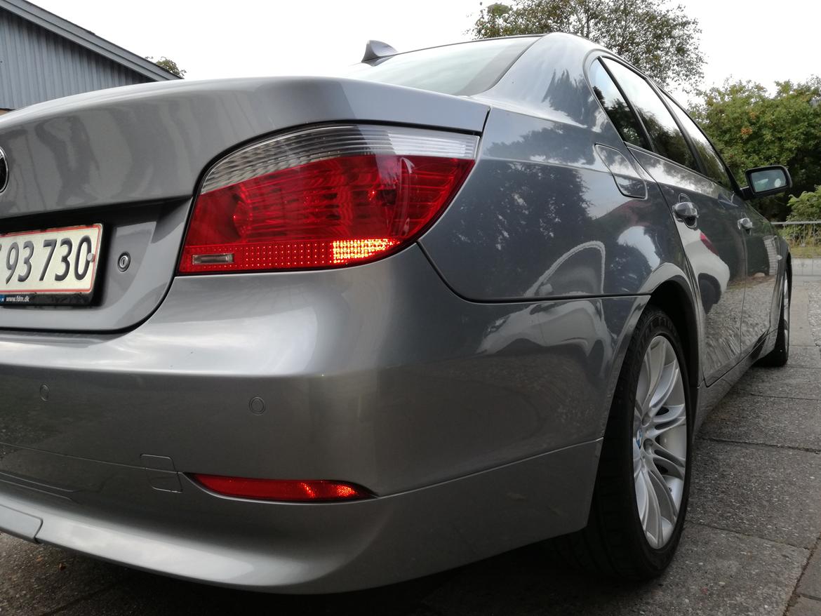 BMW 525i / SOLGT billede 3