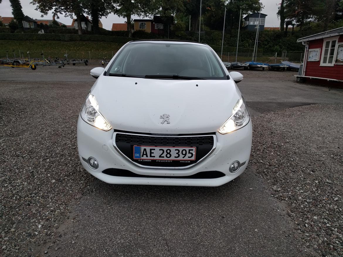 Peugeot 208 1.6 e-hdi etg6  billede 5