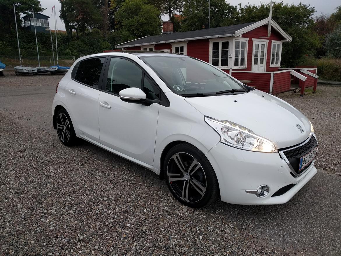 Peugeot 208 1.6 e-hdi etg6  billede 2