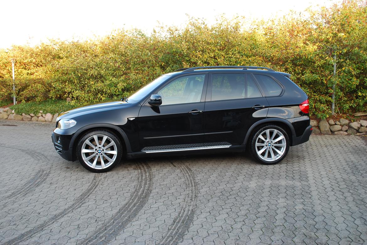 BMW E70 X5 3,0sd - SOLGT billede 2