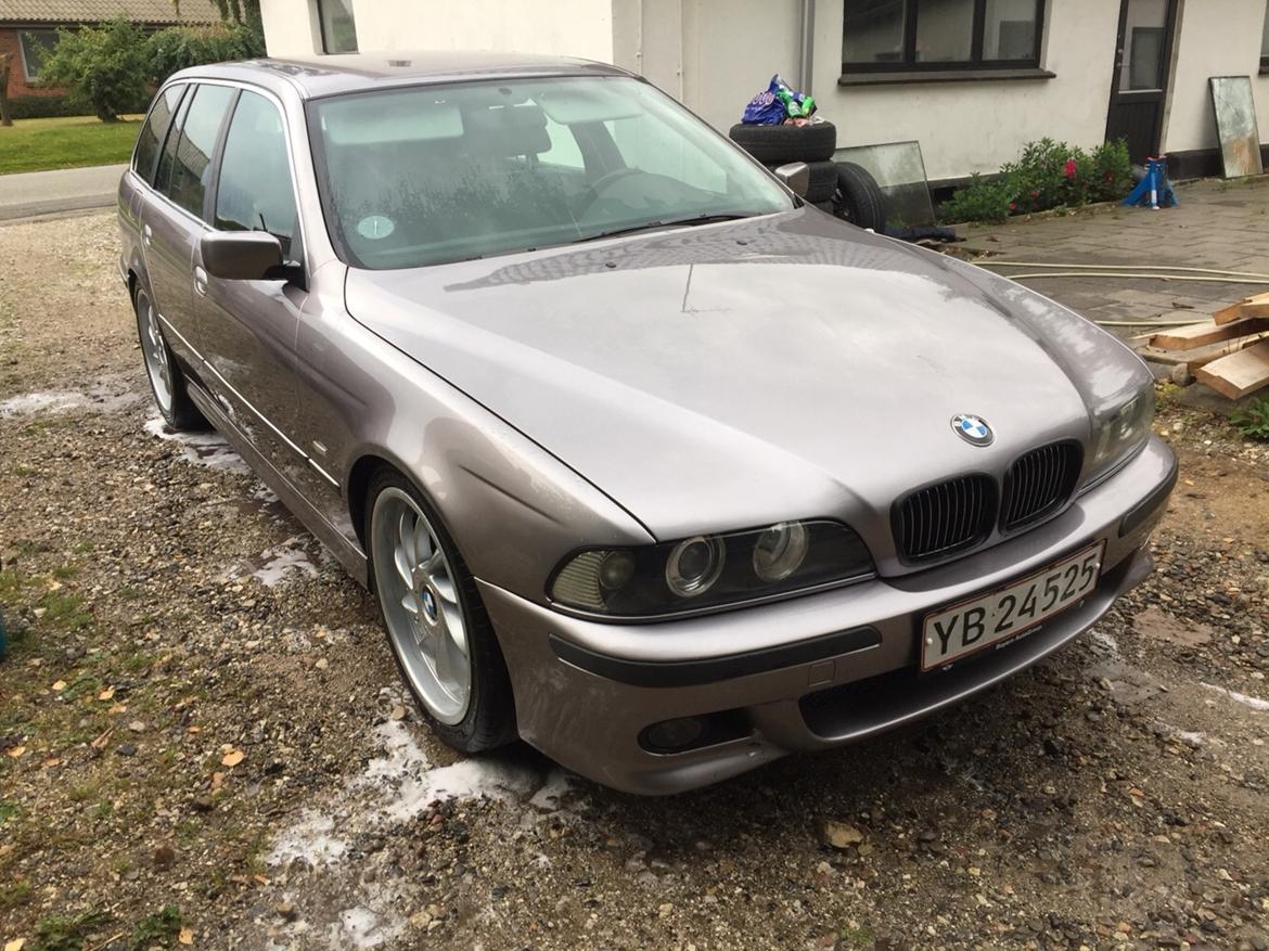 BMW E39 523i (yderst velholdt) SOLGT billede 6
