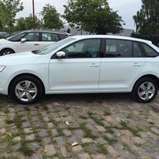 Skoda Rapid spaceback style