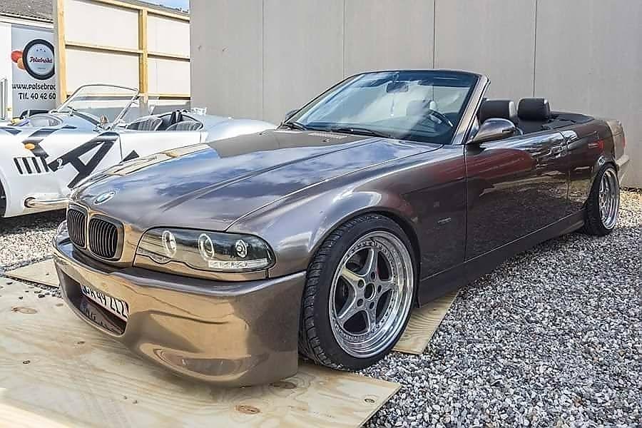 BMW E36  cap. 325i ombygget til e46 front billede 2