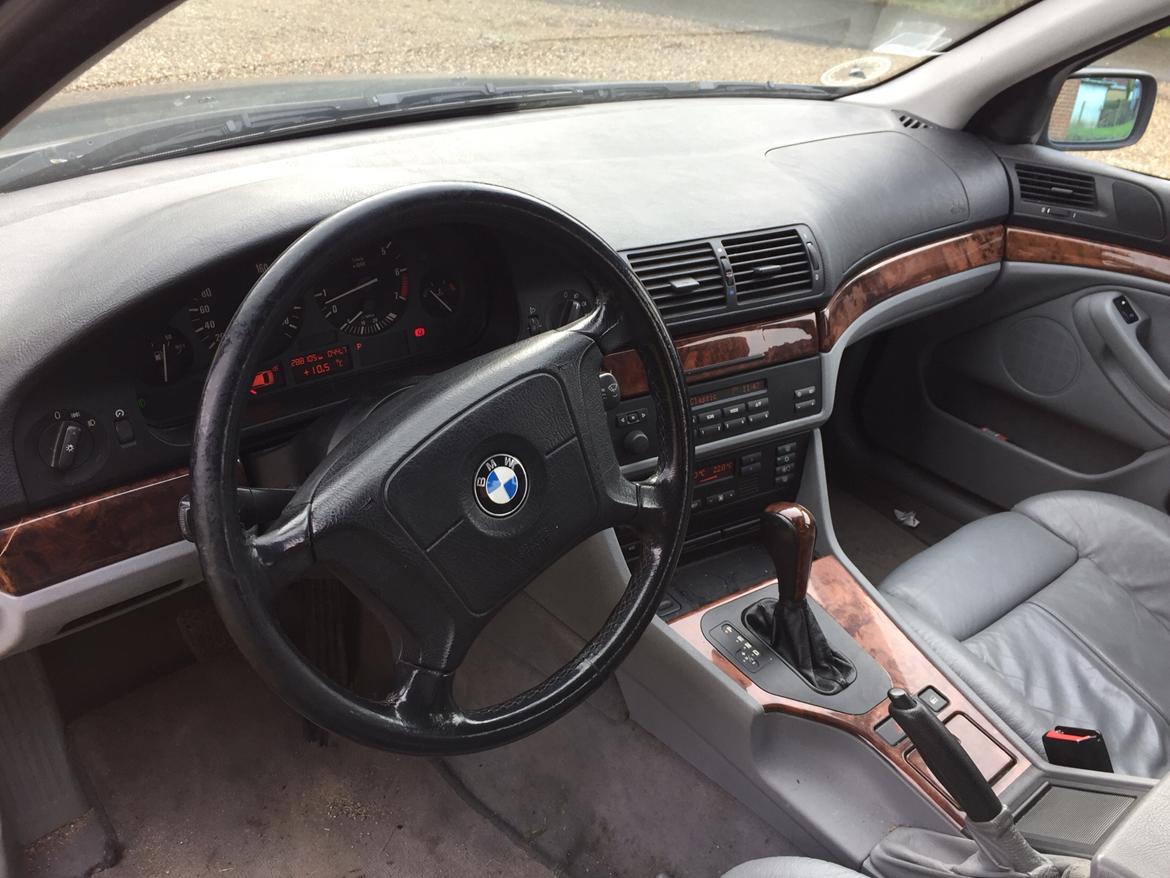 BMW E39 528ia ( SOLGT ) billede 13