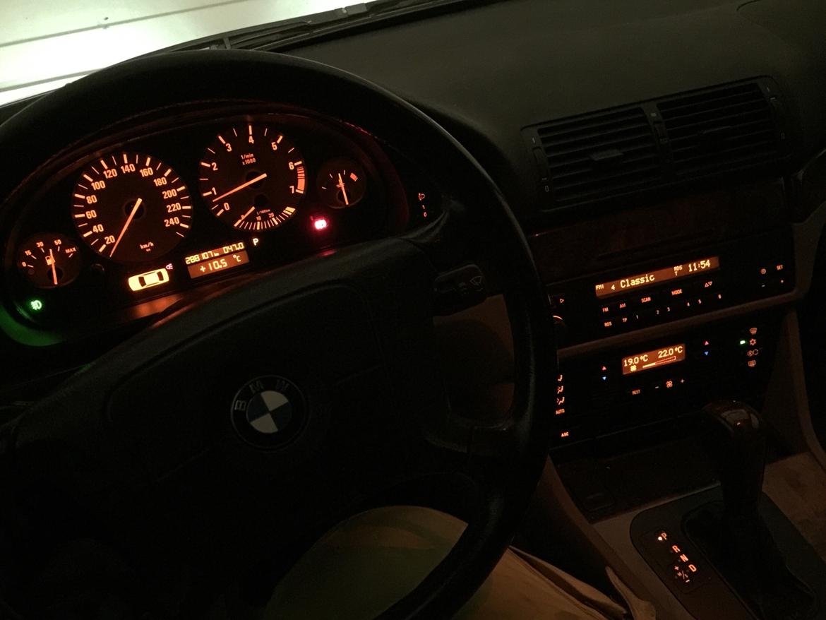 BMW E39 528ia ( SOLGT ) billede 15