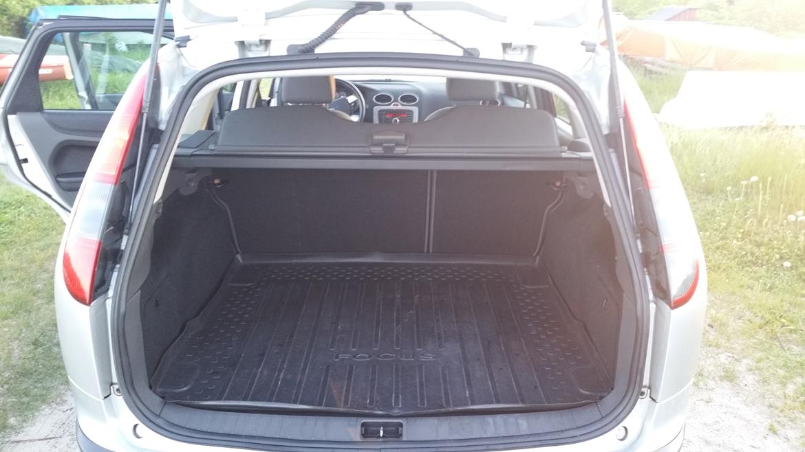 Ford Focus 1,6 Trend Collection billede 10