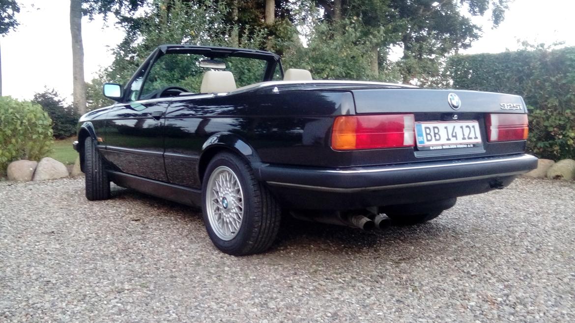 BMW E30 325i billede 8