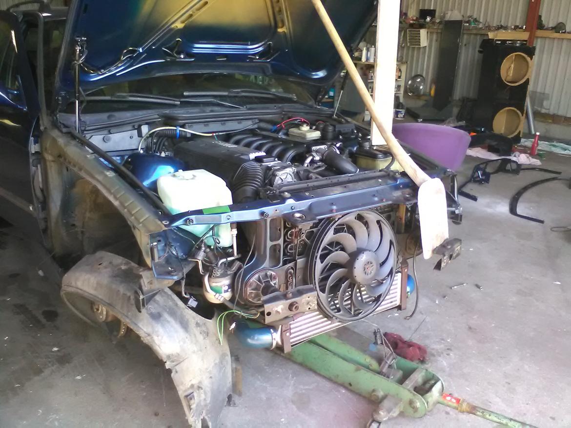 BMW E36 325 Tds Van SOLGT billede 12