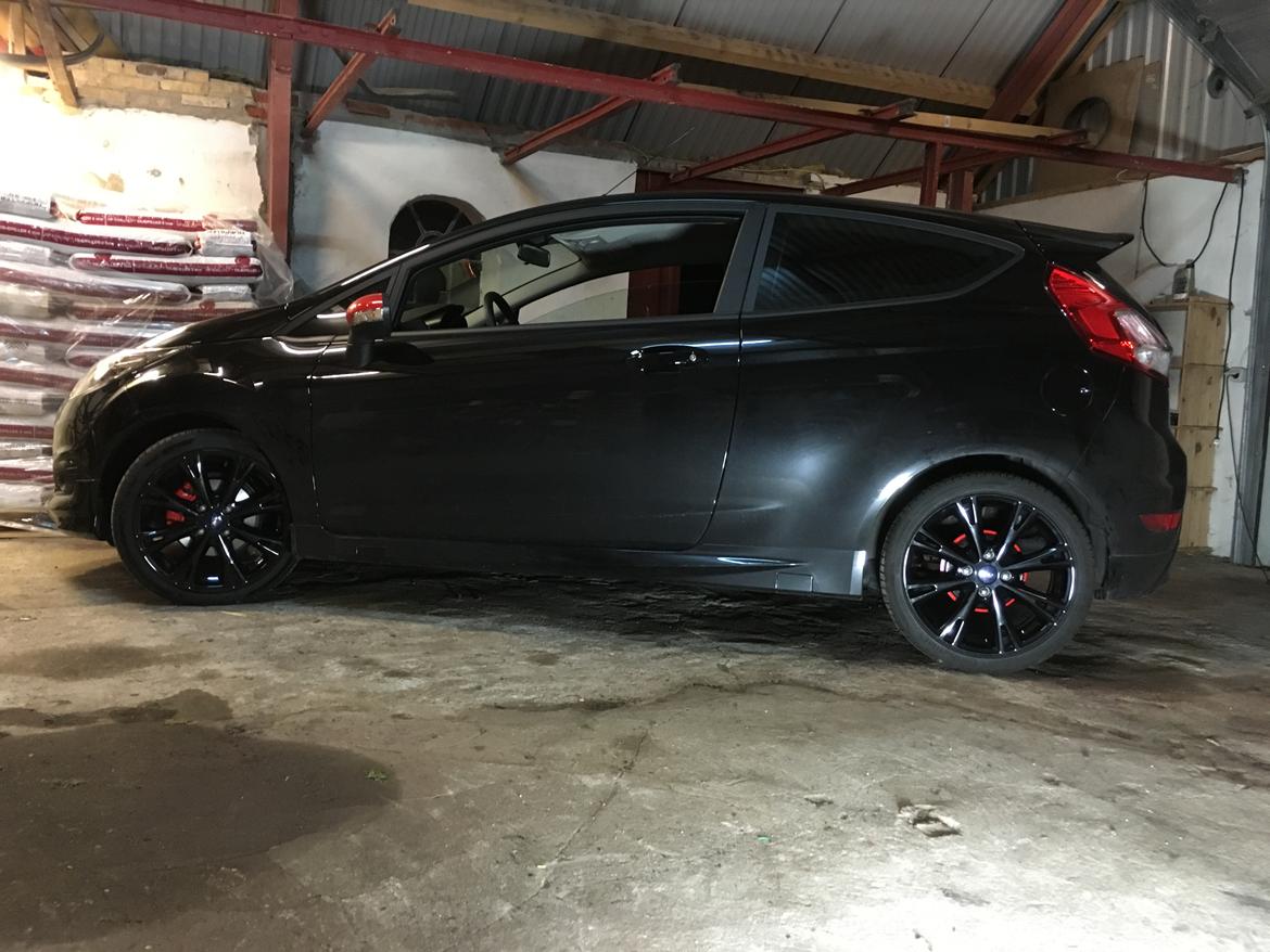 Ford Fiesta Black Edition billede 2