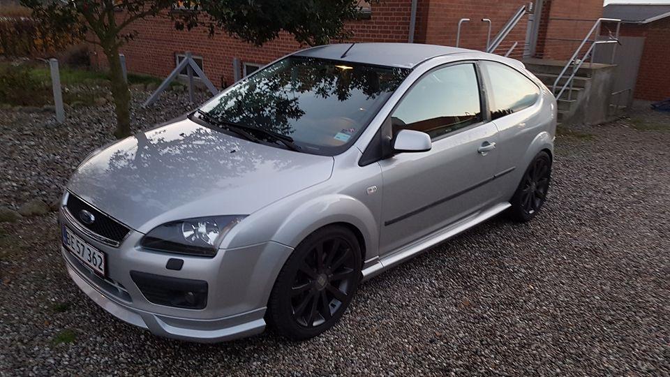 Ford Focus 2.0 SPORT 3 dørs billede 1