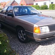 Audi 100 (44, 44Q, C3)