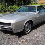 Buick Riviera 