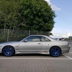 Nissan Skyline R33 GTR