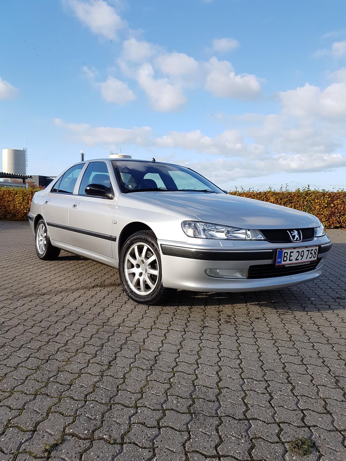 Peugeot 406 billede 2