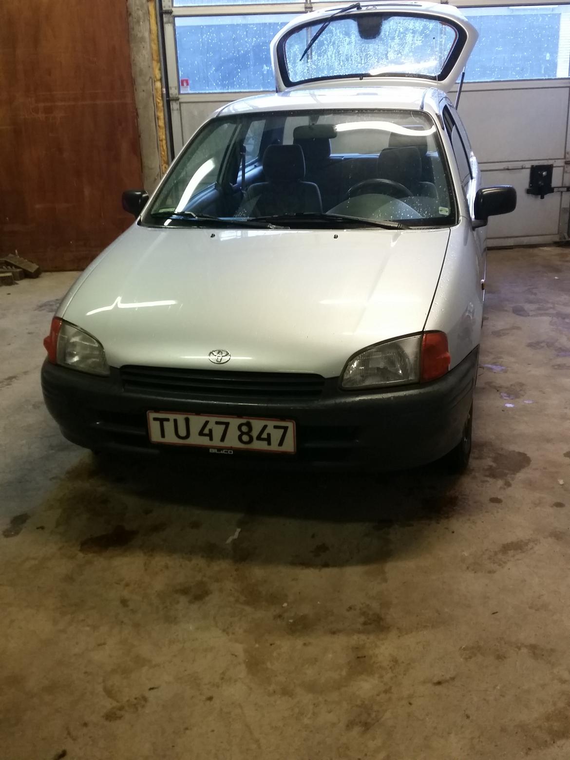 Toyota starlet billede 11