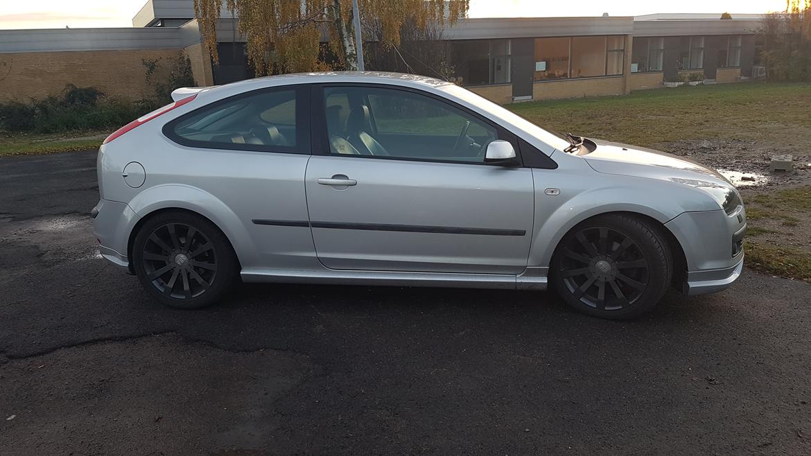 Ford Focus 2.0 SPORT 3 dørs billede 13