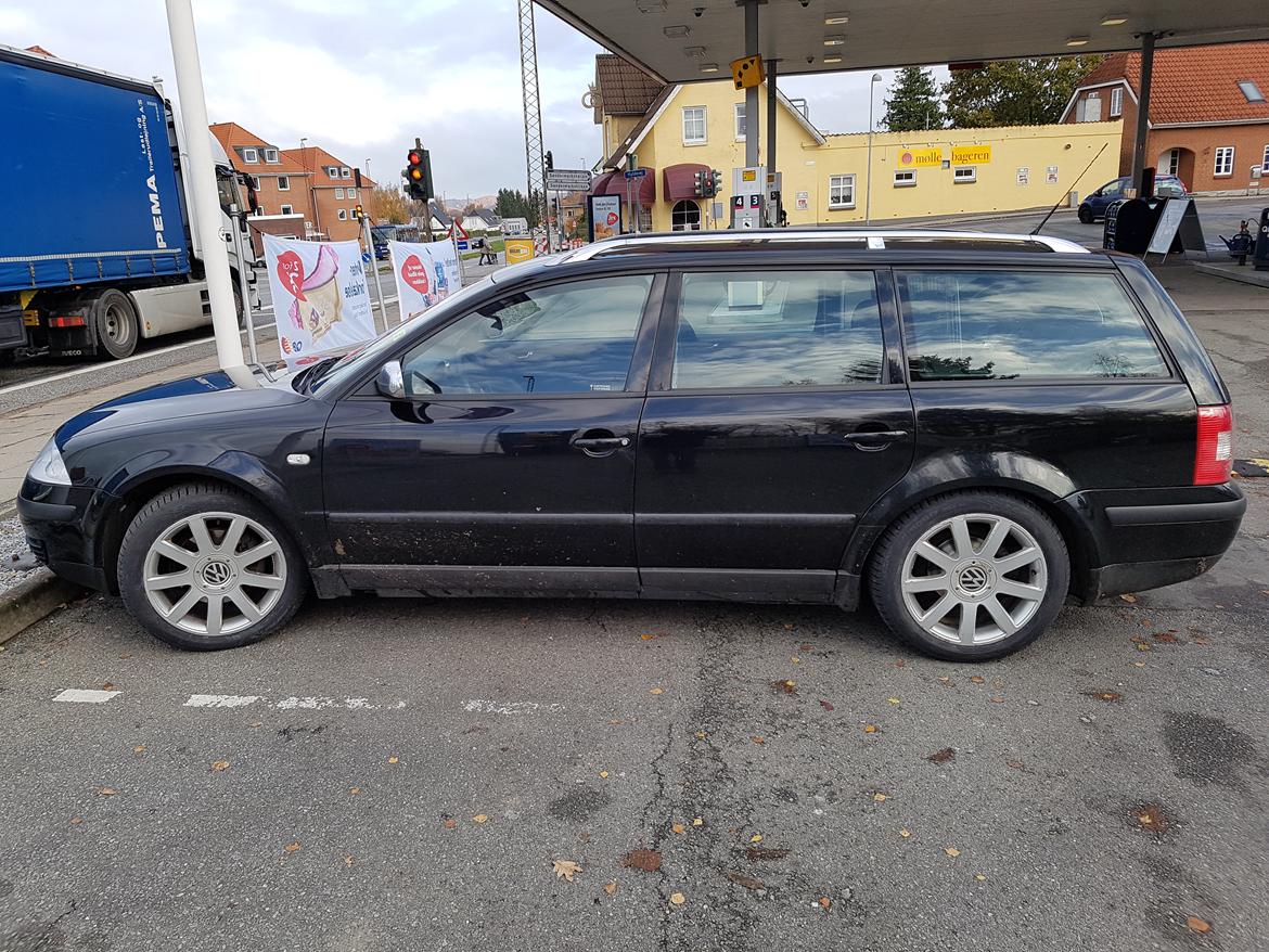 VW Passat Stc - Så kom der vinterdæk og hjul på tøsen :D billede 8