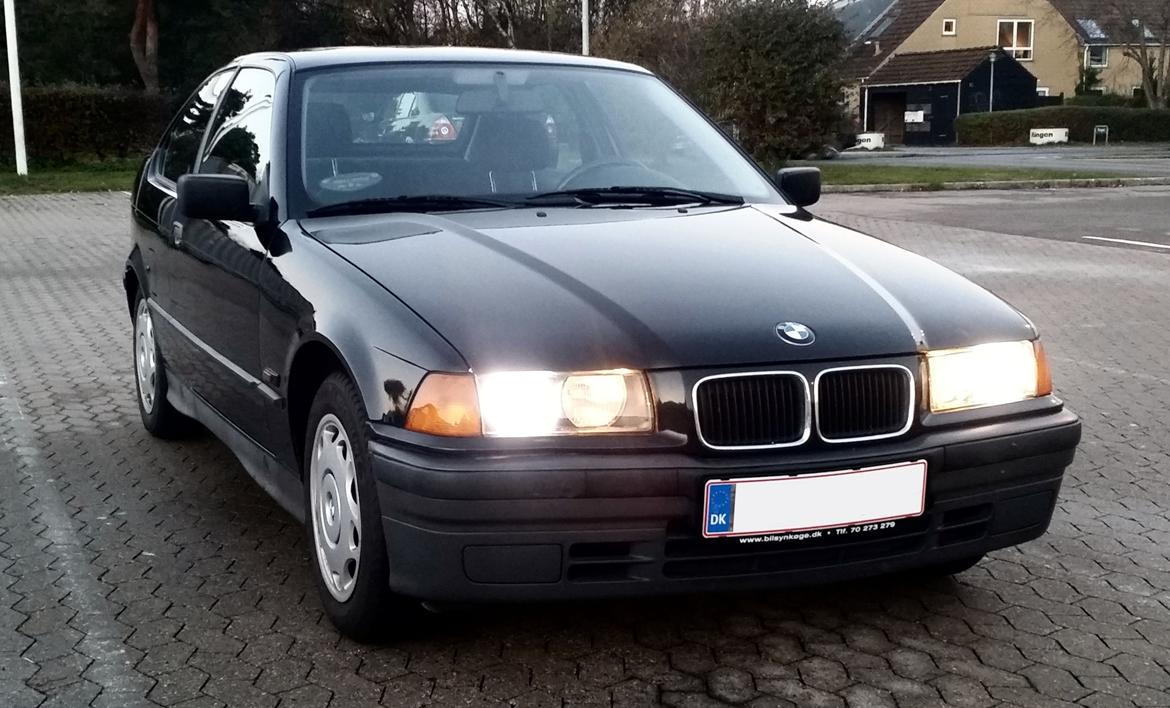 BMW 316i Compact E36 / 5 billede 1
