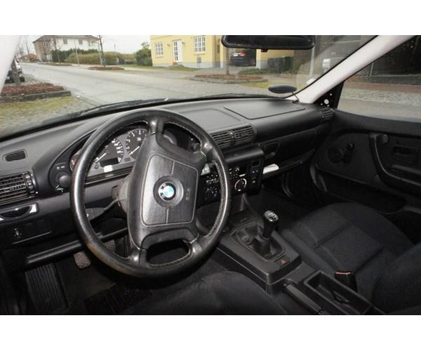 BMW 316i Compact E36 / 5 billede 6