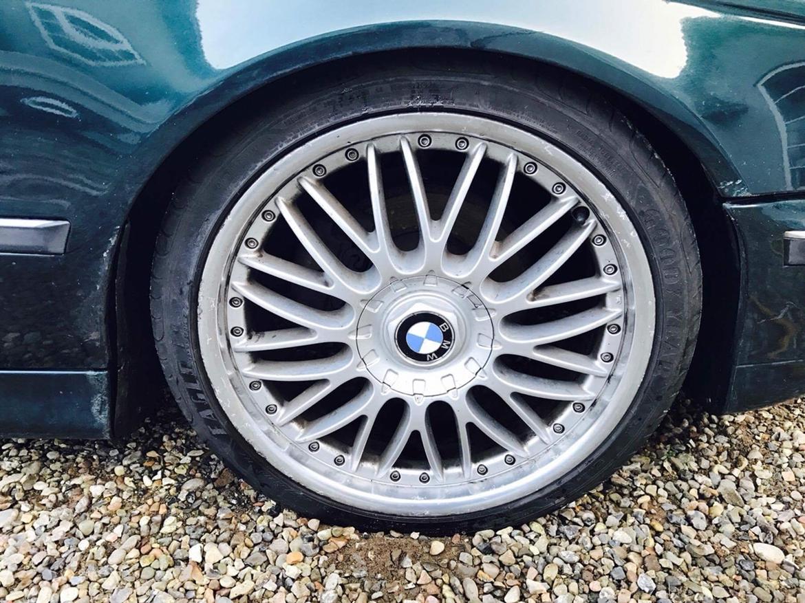 BMW E39  520i billede 9