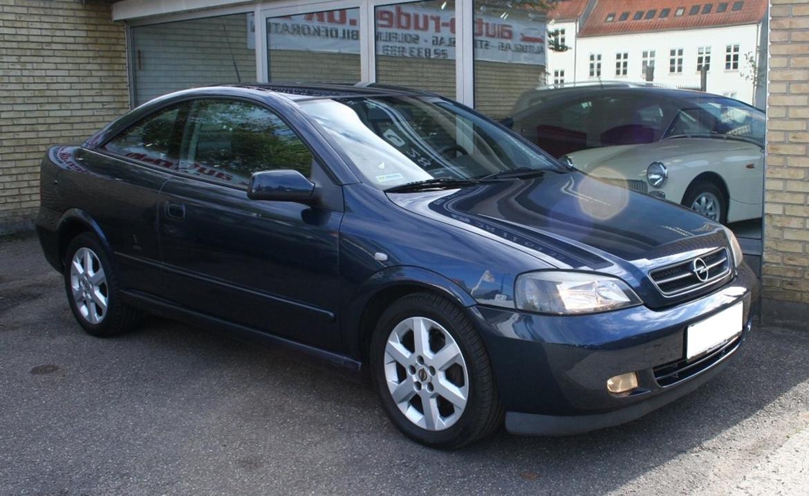 Opel Astra G Coupé MkIV 2.2 16V Bertone Edition billede 1