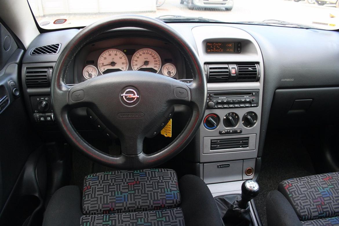 Opel Astra G Coupé MkIV 2.2 16V Bertone Edition billede 5