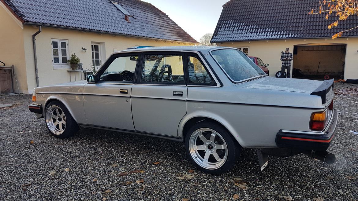 Volvo 244 GLE billede 16