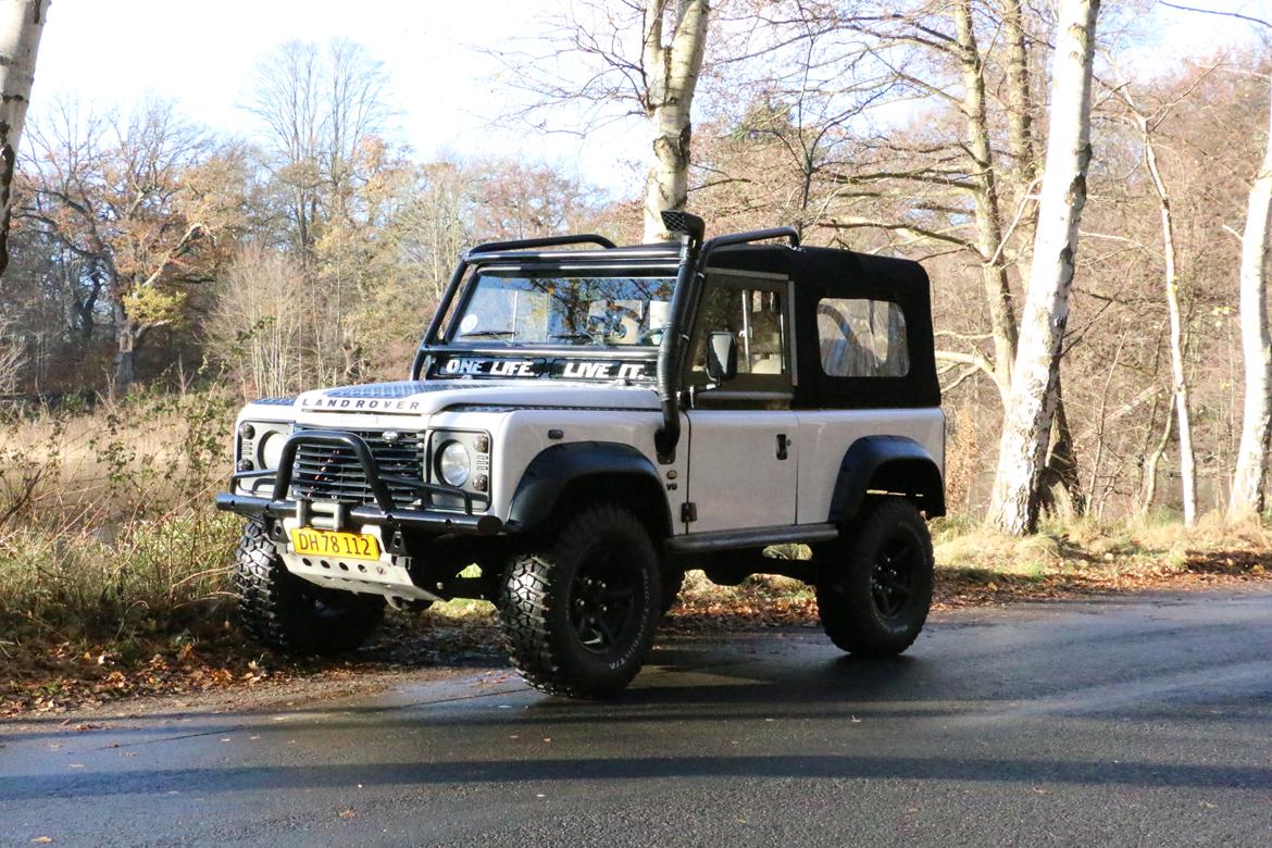 Land Rover 90 V8 softtop billede 2
