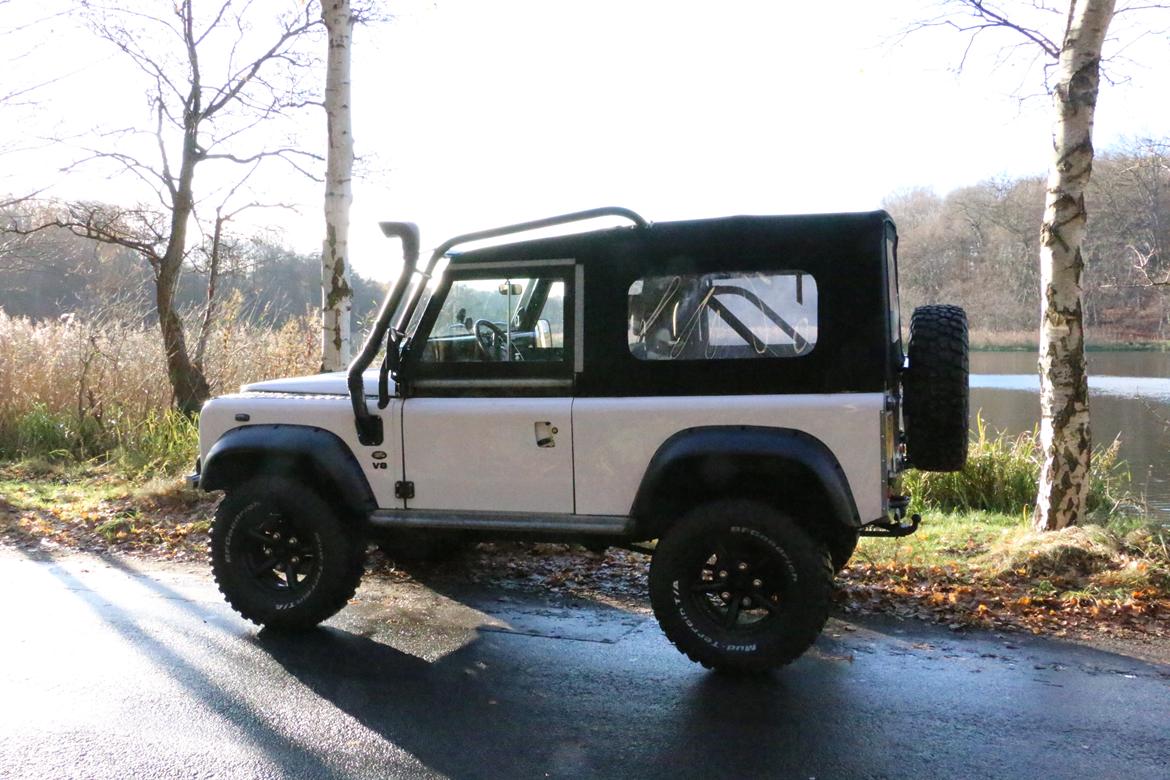 Land Rover 90 V8 softtop billede 4