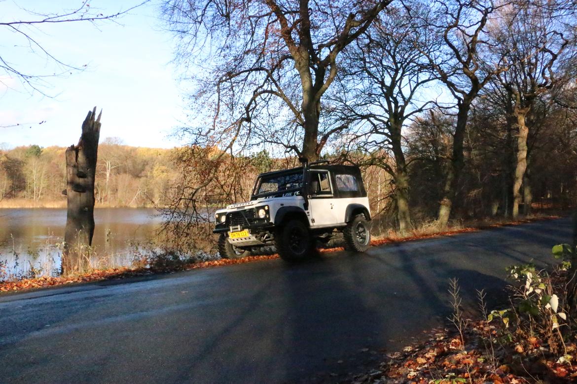 Land Rover 90 V8 softtop billede 8