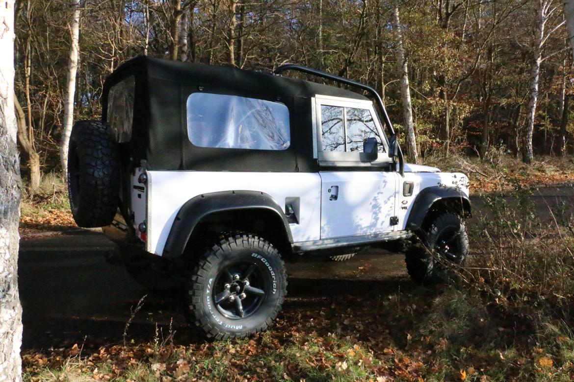 Land Rover 90 V8 softtop billede 7