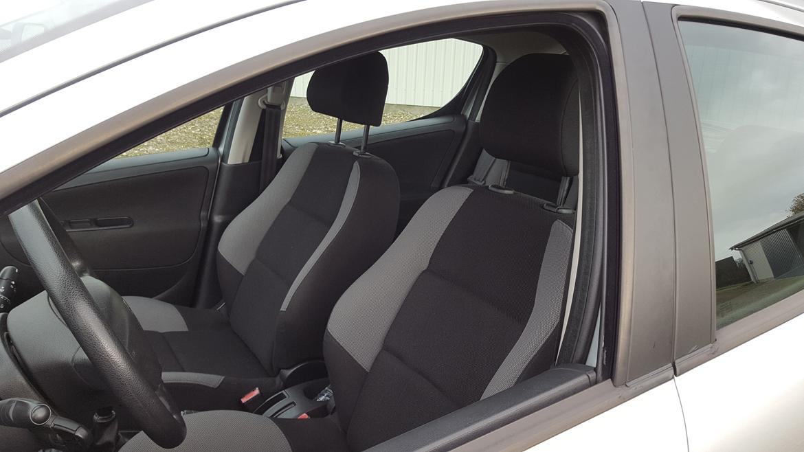 Peugeot 207 billede 13