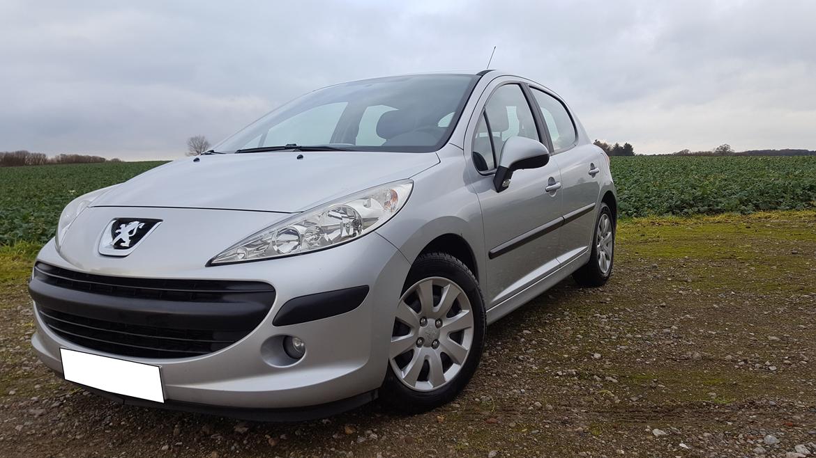 Peugeot 207 billede 2