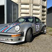 Porsche 911 ( 930) 3.0 TURBO 