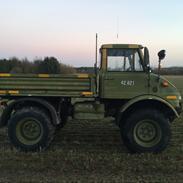 Mercedes Benz UNIMOG
