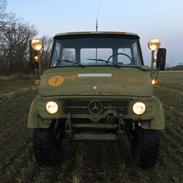 Mercedes Benz UNIMOG