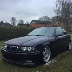 BMW E36 325tds coupé