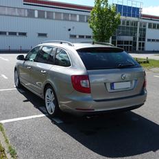 Skoda Superb Combi