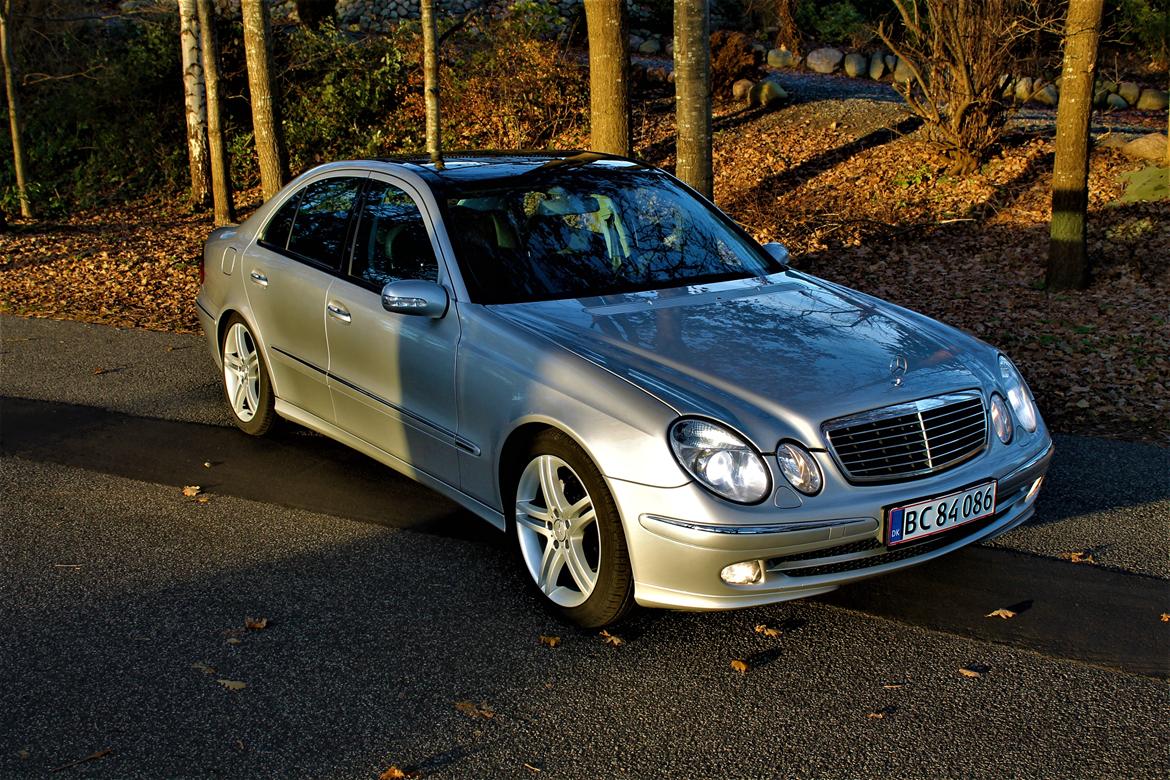 Mercedes Benz W211 E320CDI Avantgarde billede 2