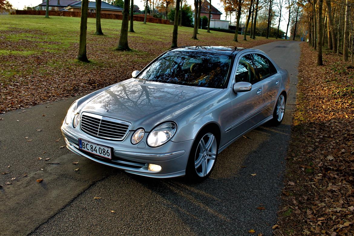 Mercedes Benz W211 E320CDI Avantgarde billede 1