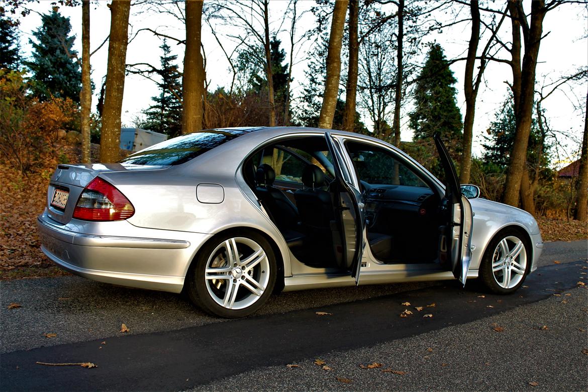 Mercedes Benz W211 E320CDI Avantgarde billede 21