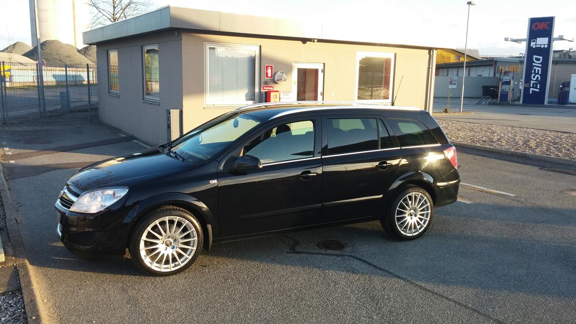 Opel Astra 1.9 CDTi Enjoy Wagon billede 3