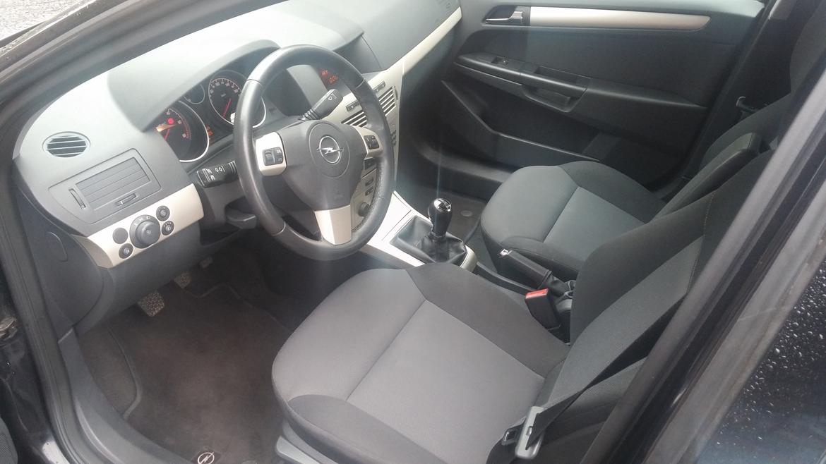 Opel Astra 1.9 CDTi Enjoy Wagon billede 4