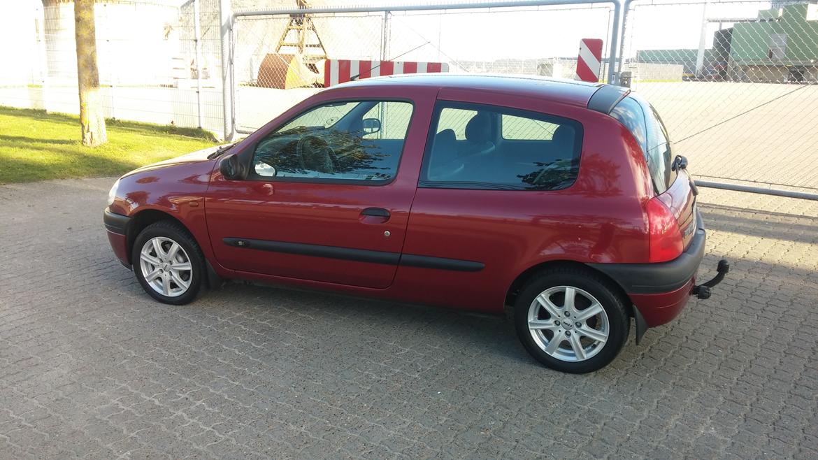 Renault Clio 1.6 16V billede 2