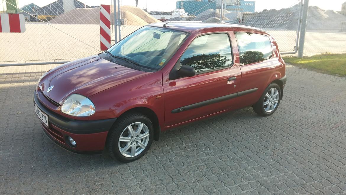 Renault Clio 1.6 16V billede 1