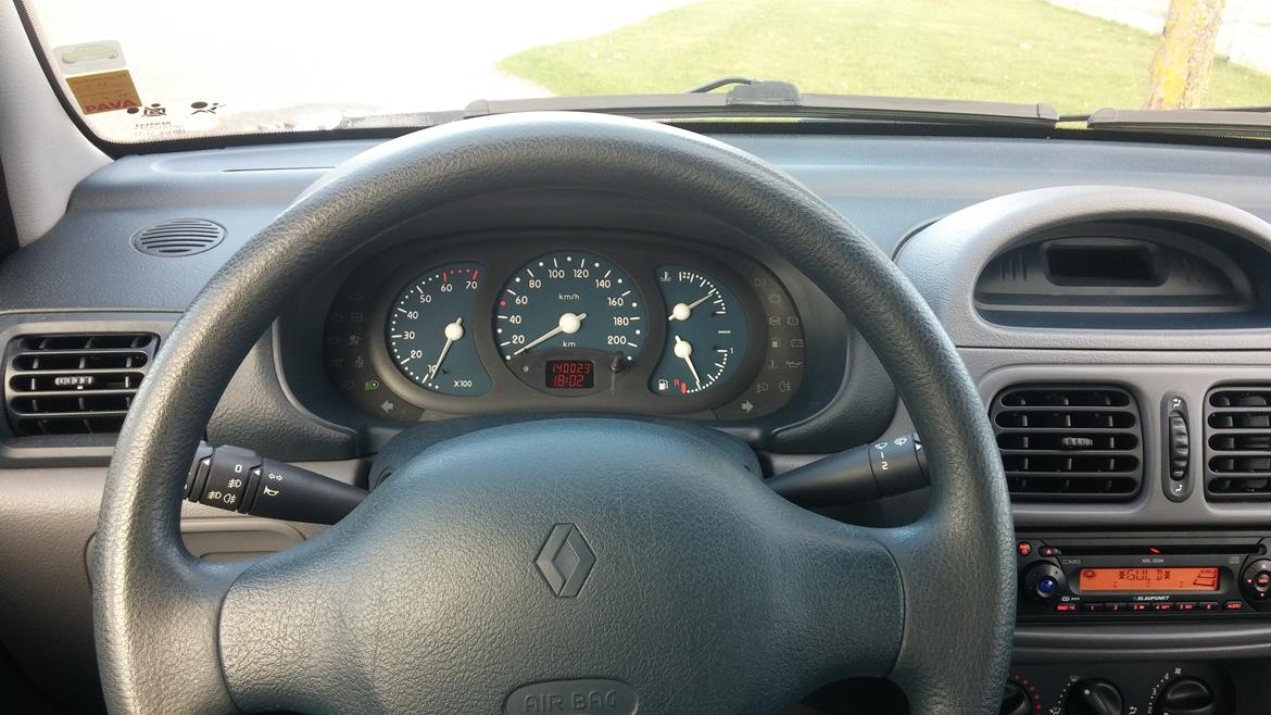 Renault Clio 1.6 16V billede 17